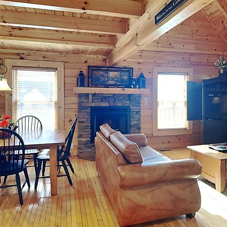 Serenity Peak Villa Pigeon Forge Bagian luar foto