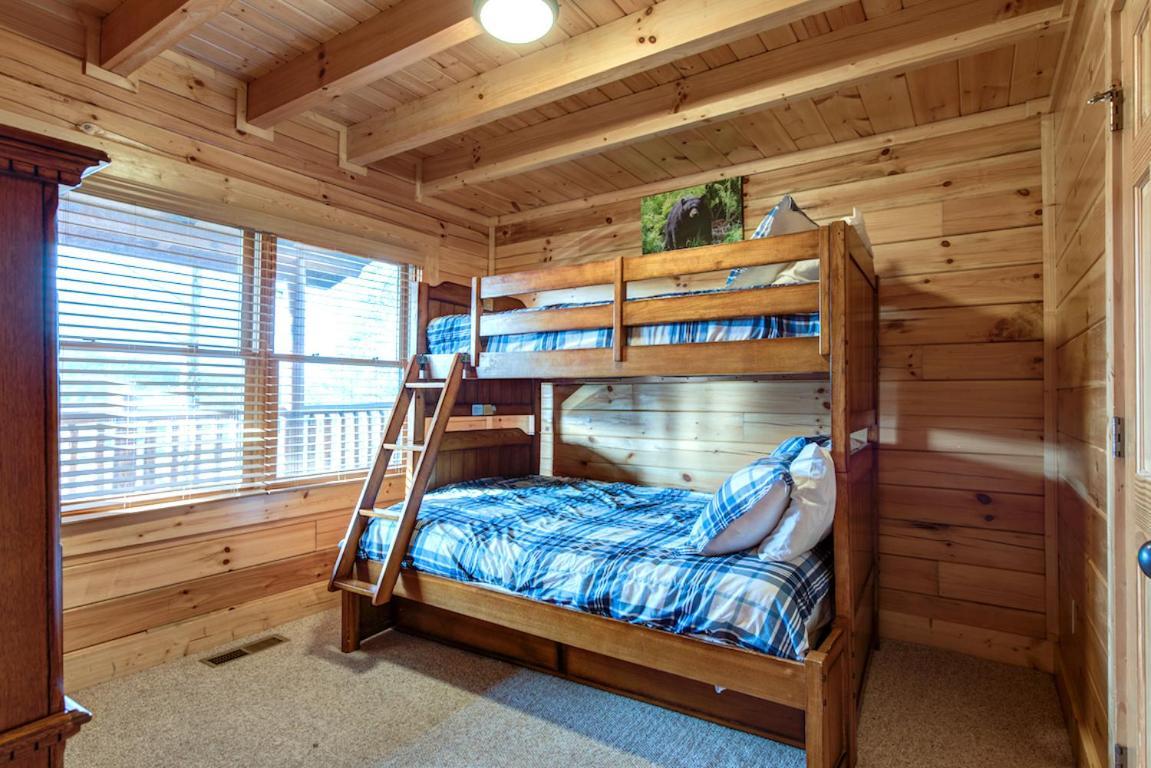 Serenity Peak Villa Pigeon Forge Bagian luar foto