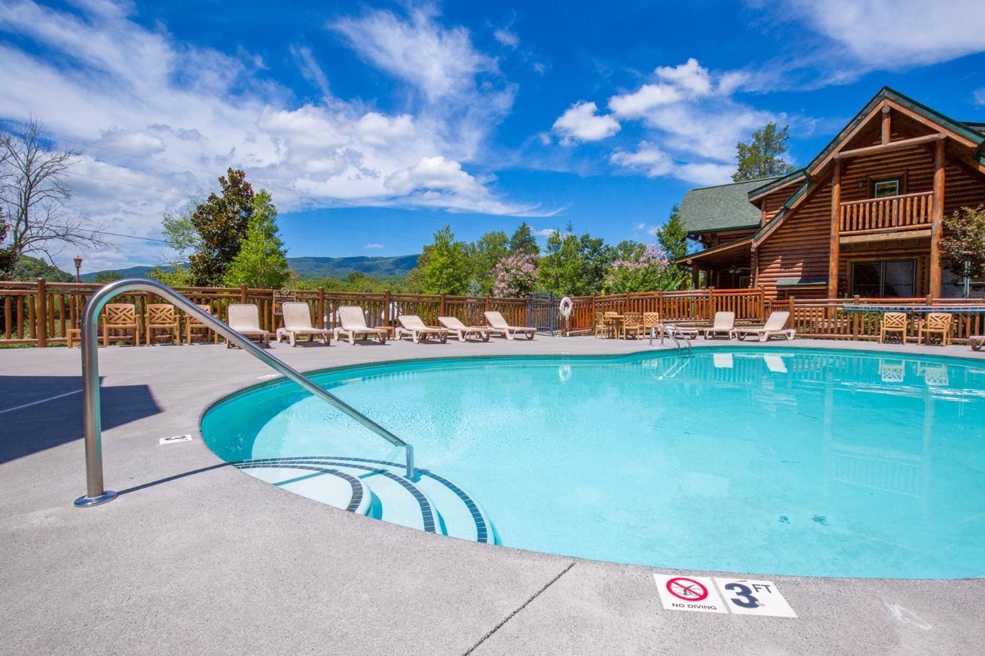 Serenity Peak Villa Pigeon Forge Bagian luar foto